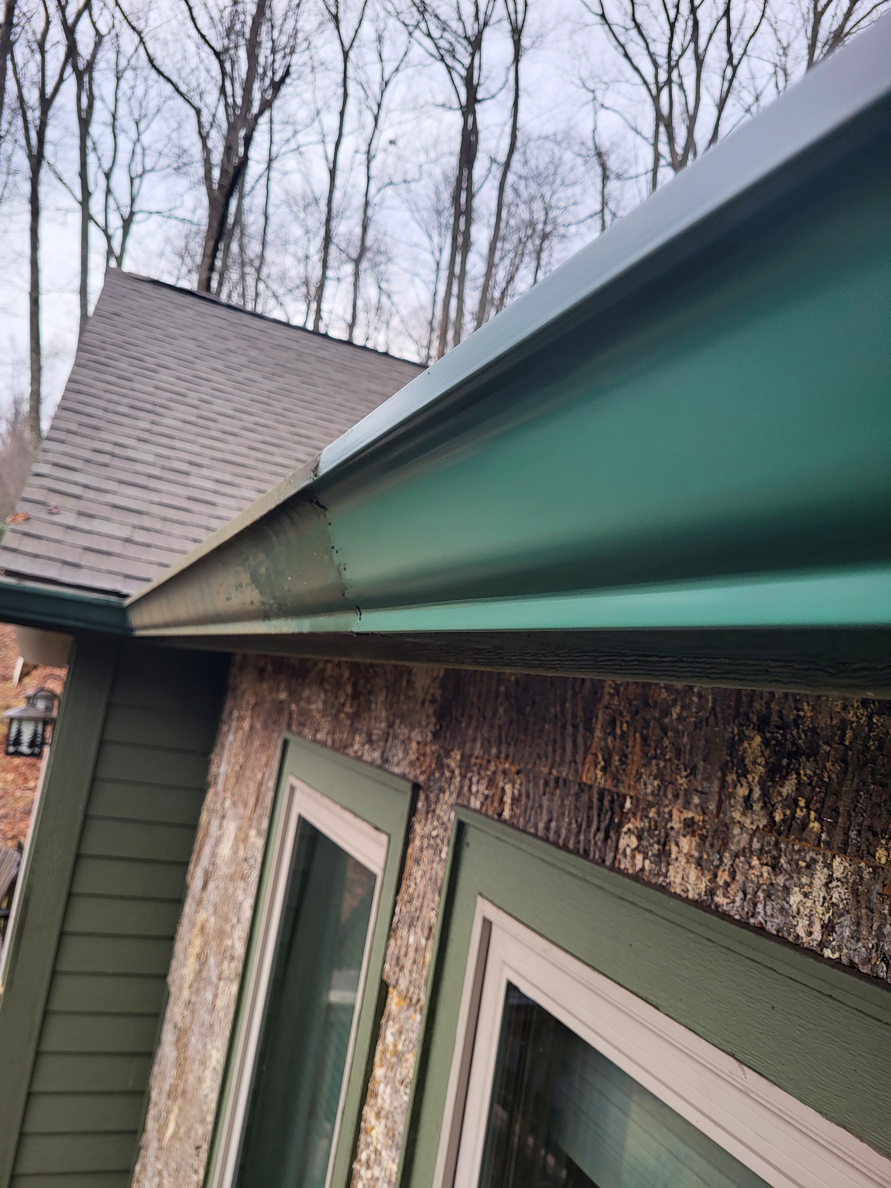 Exterior gutter polish service